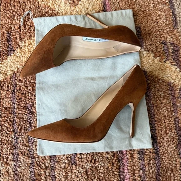 Manolo Blahnik BB Pumps - Picture 7 of 10